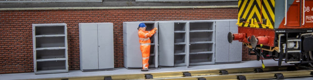 Workshop Metal Cupboards - N Gauge (Pack of 6)