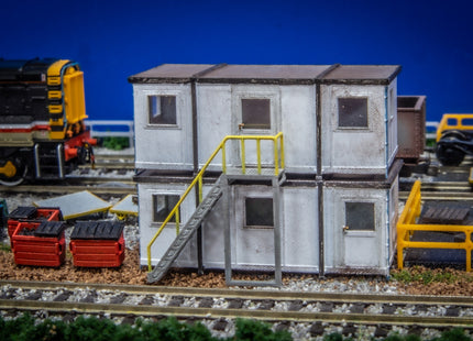 Portable Modular Stackable Buildings - Pack of 2 with Access Steps (N Gauge)