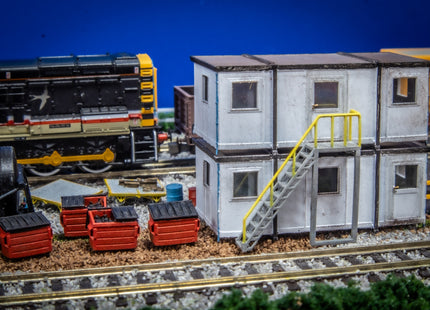Portable Modular Stackable Buildings - Pack of 2 with Access Steps (N Gauge)