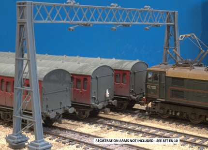1500v DC OHLE A-Frame Type Structure Kit - 2 Masts with Tall 3-Track 180mm Span (SET E8-3)