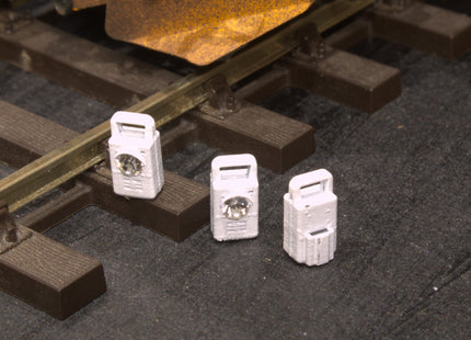 Detailed BR Battery Type High Intensity Head Lamps (kit L44) - WITH CRYSTALS - O Gauge (Pack of 6)