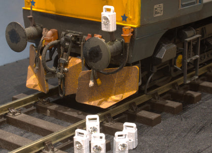 Detailed BR Battery Type High Intensity Head Lamps (kit L44) - WITH CRYSTALS - O Gauge (Pack of 6)