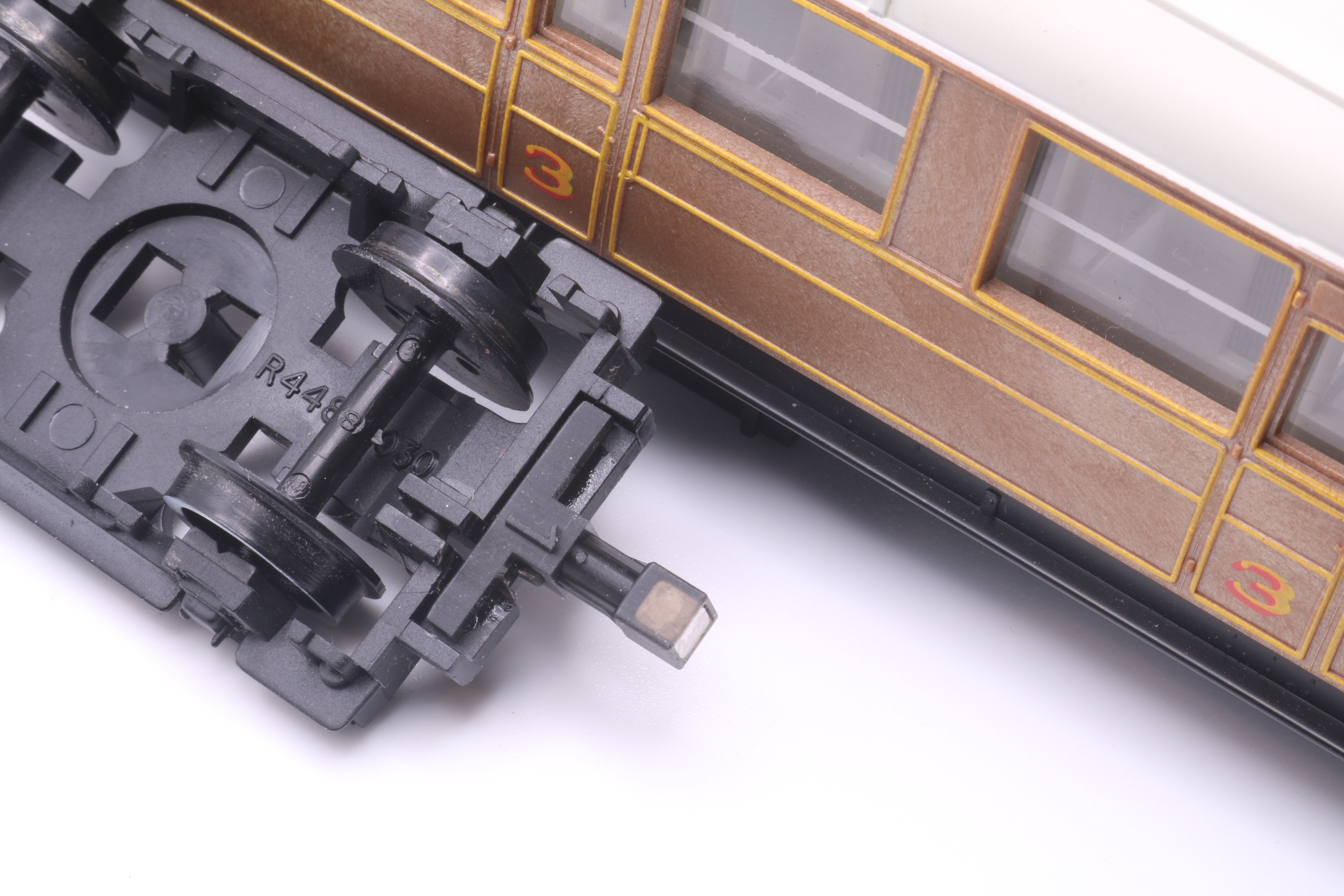 Hunt Magnetic Couplings ELITE Close Couplings For Hornby Coaches Wit hunt-magnetic-couplings-elite-close-couplings-for-hornby-coaches-wit