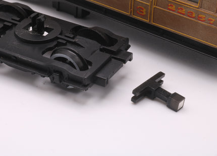 Hunt Magnetic Couplings ELITE - Intermediate Couplings for Hornby Coaches with Moulded Couplings - OO Gauge (MC2)