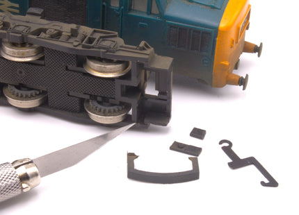 Hunt Magnetic Couplings ELITE - Close Couplings for ONE Hornby Class 37/47 Loco with Moulded Couplings - OO Gauge (MC5)