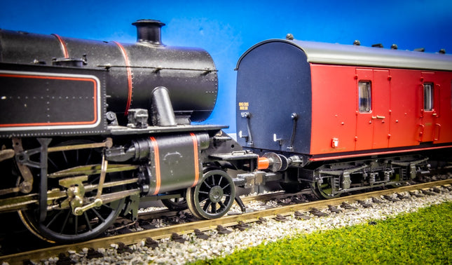 Hunt Magnetic Couplings ELITE - Close NEM Couplings for Accurascale 57' Suburban Coaches - OO Gauge
