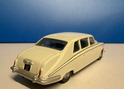 OO Gauge - Daimler DS420 Old English White - Oxford 1/76 Scale