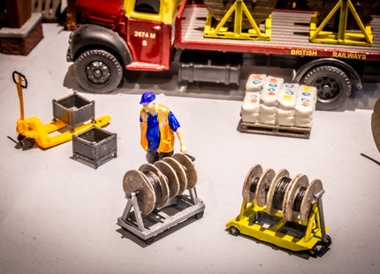 Cable Drums on Trolley - OO Gauge (Pack of 2)