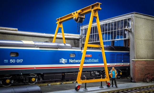 Workshop Maintenance Hoist (500kg) Kit - OO Gauge (Kit W40)