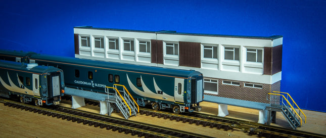 Slateford Carriage Siding Maintenance Platform Kit (66cm) Including Steps - N Gauge