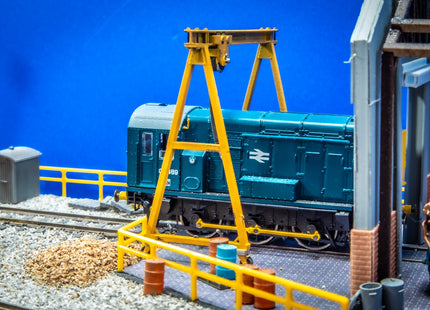 Workshop Maintenance Hoist (500kg) - TT:120 Scale