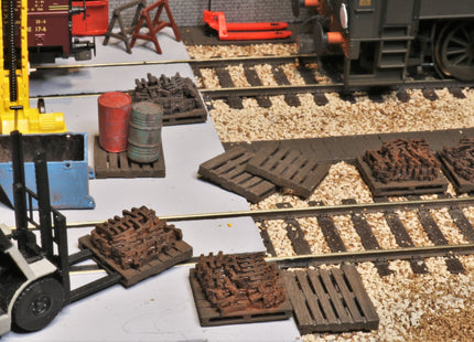 Detailed Pallets with Brake Blocks - HO Scale (1:87) - Pack of 6
