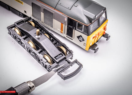 Hunt Magnetic Couplings ELITE - Close Couplings for a Lima Class 50 with Moulded Couplings (1 Pair) - OO Gauge (MC11)