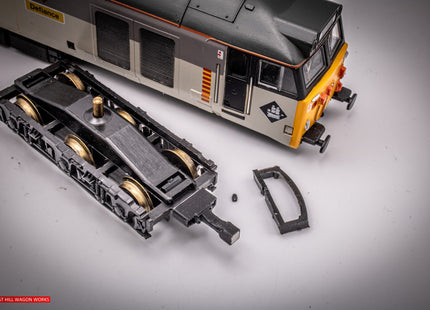 Hunt Magnetic Couplings ELITE - Close Couplings for a Lima Class 50 with Moulded Couplings (1 Pair) - OO Gauge (MC11)