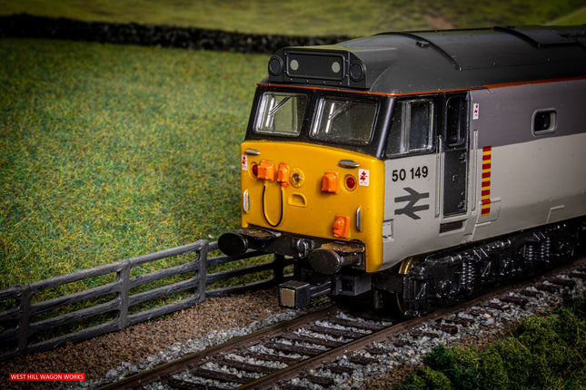 Hunt Magnetic Couplings ELITE - Close Couplings for a Lima Class 50 with Moulded Couplings (1 Pair) - OO Gauge (MC11)