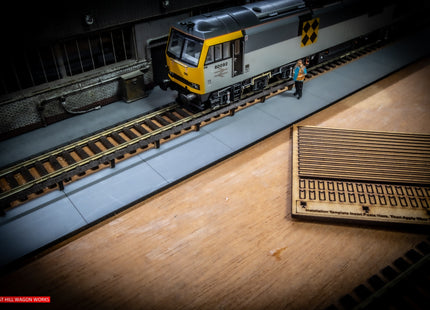 Square Wooden  Knee Rail Fencing (2.5m Length Pack) - OO gauge