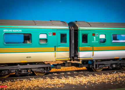 Hunt Magnetic Couplings ELITE - Close Couplings for Lima Mk3 Coaches with Moulded Couplings - OO Gauge (MC9b)