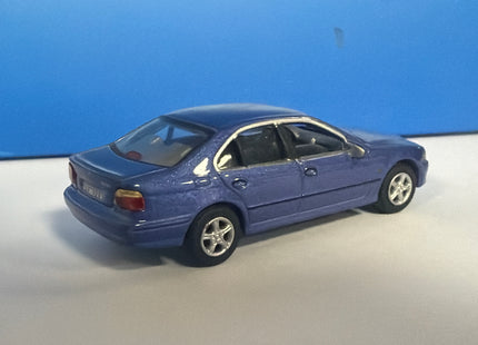 OO Gauge Blue BMW 5 Series Model Car 1:76