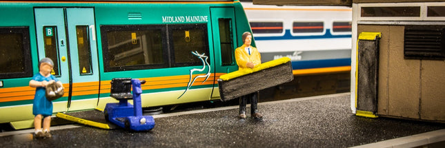 Wheelchair and Trolley Platform Ramps - OO Gauge (Pack of 6)