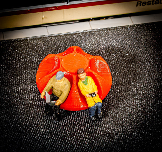 Station Seat Pods 1970s-2000s - OO Gauge (Pack of 3)