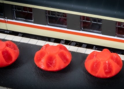 Station Seat Pods 1970s-2000s - N Gauge (Pack of 3)
