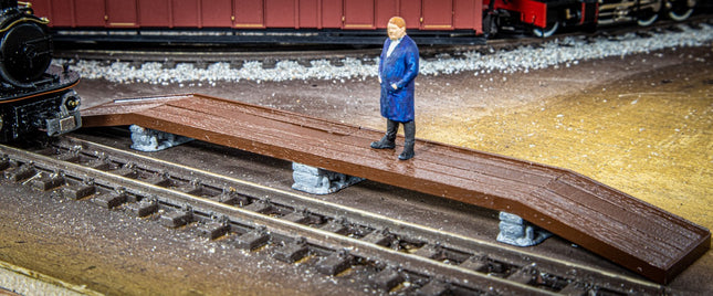 Wooden Halt (009 Gauge)