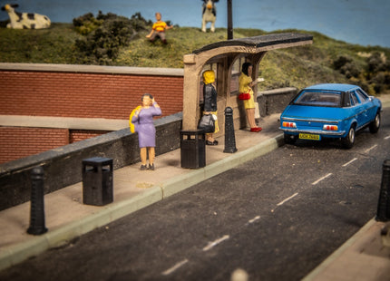 Black Street/Station Bins - OO Gauge (Pack of 6)