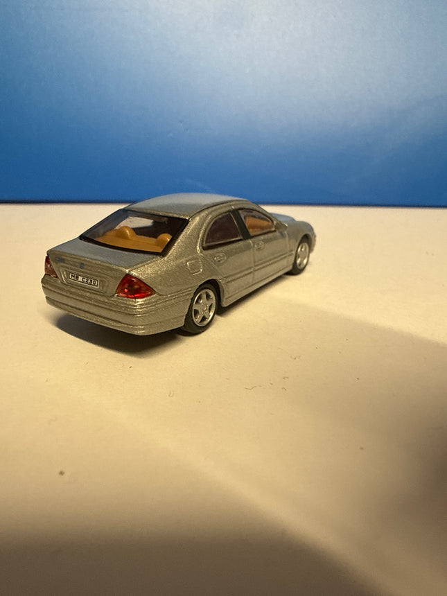 OO Gauge - Silver Mercedes C Class - Hongwell 1/76 Scale