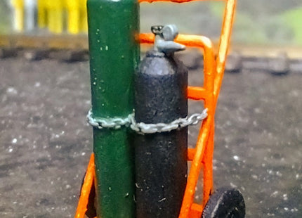 Welder Bottle Trolley - N Gauge
