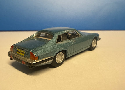OO Gauge - Arctic Blue Jaguar XJS - Oxford 1/76 Scale