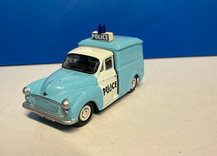 OO Gauge - Oxford Diecast Morris Minor - Light Bar on Cab - 1:76 Scale