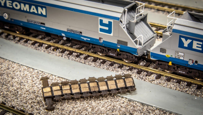 Hunt Magnetic Couplings ELITE - Coupling Pack For O&K Dapol JHA Hopper Wagons - N Gauge