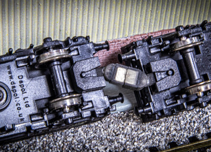 Hunt Magnetic Couplings ELITE - Pivoting Intermediate Coupling - 10 Pairs for NEM Sockets - N Gauge