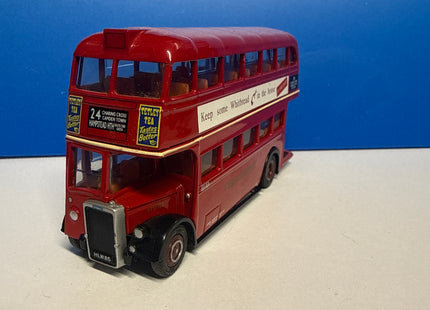 OO Gauge - EFE 20203 London STD class London Transport  - 1/76 Scale