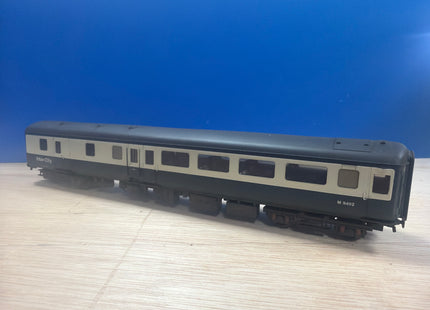 Hornby BR MK2E brake Open Standard Coach (With Lights) R4612 M9499