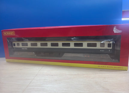 Hornby BR MK2E Open First Coach (With Lights) R4611 W3247