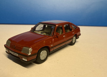 OO Gauge - Vauxhall Cavalier Carnelian Red - Oxford 1/76 Scale