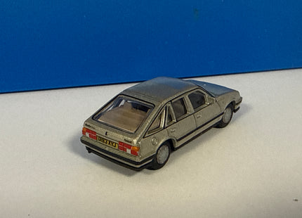 OO Gauge - Champagne Vauxhall Cavalier - Oxford 1/76 scale