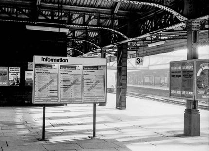 1980s Style Platform Timetable Boards - Pack of 4 - OO Gauge