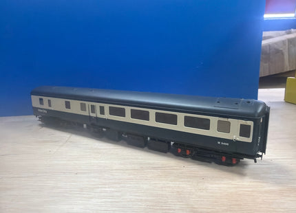 Hornby BR MK2E brake Open Standard Coach (With Lights) R4612A M9496