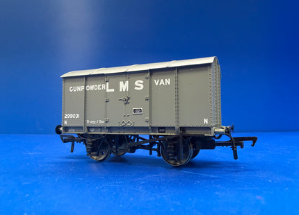 Rapido Gunpowder Van LMS Grey - No.299031 (1010)