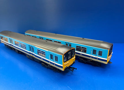 Bachmann Class 150 2 Car DMU - BR Provincial (Original) With Passengers - DCC Fitted (1013)