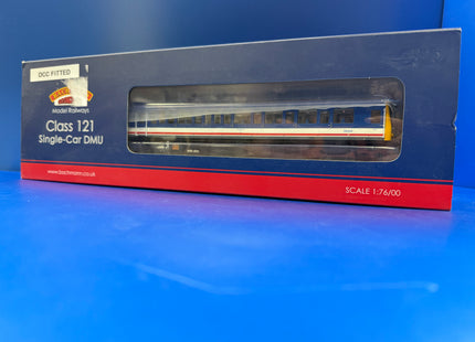 Bachmann Class 121 Single Car DMU - Network Southeast - DCC Fitted - 35-527 (1023)