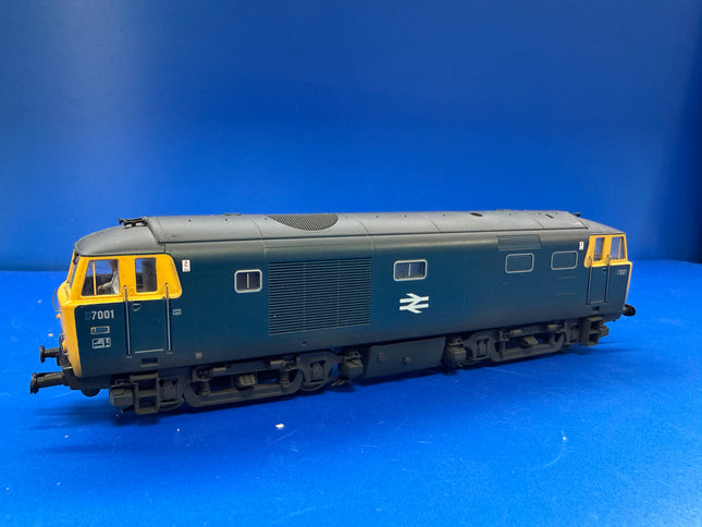 Heljan Class 35 D7001 Br Blue Weathered - DCC Fitted.  (1034)
