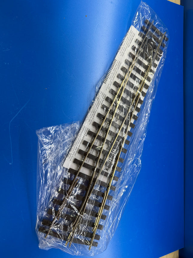 Peco O Gauge Medium Radius Left Hand Turnout - Electrofrog (1028)