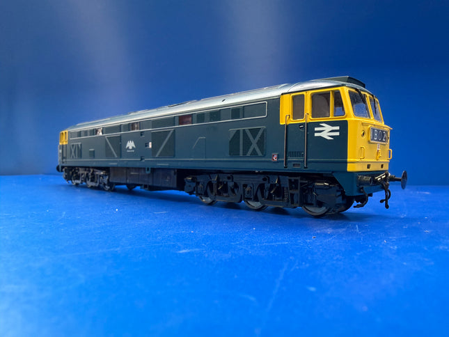 Heljan 1200 Falcon BR Blue DCC Fitted *Missing Buffer* (1029)