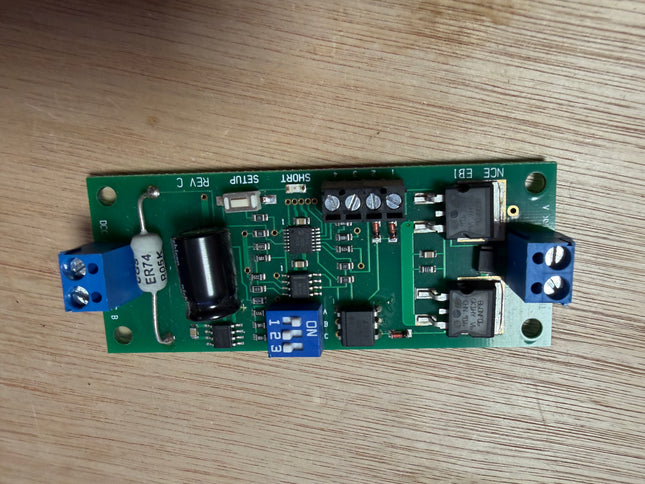 NCE EB1, Single electronic circuit breaker, Adjustable for 1.5 to 8 Amps DCC