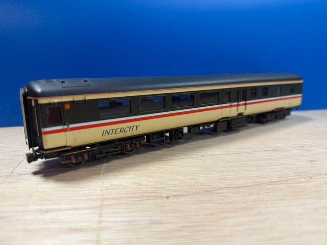 Hornby Mk2E BR Executive Brake Open Standard Coach ‘9504’ R4618