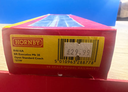 Hornby BR Executive MK2E Open Standard Coach R4616A 5779