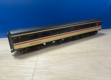 Hornby BR Executive MK2E Open Standard Coach R4616A 5779